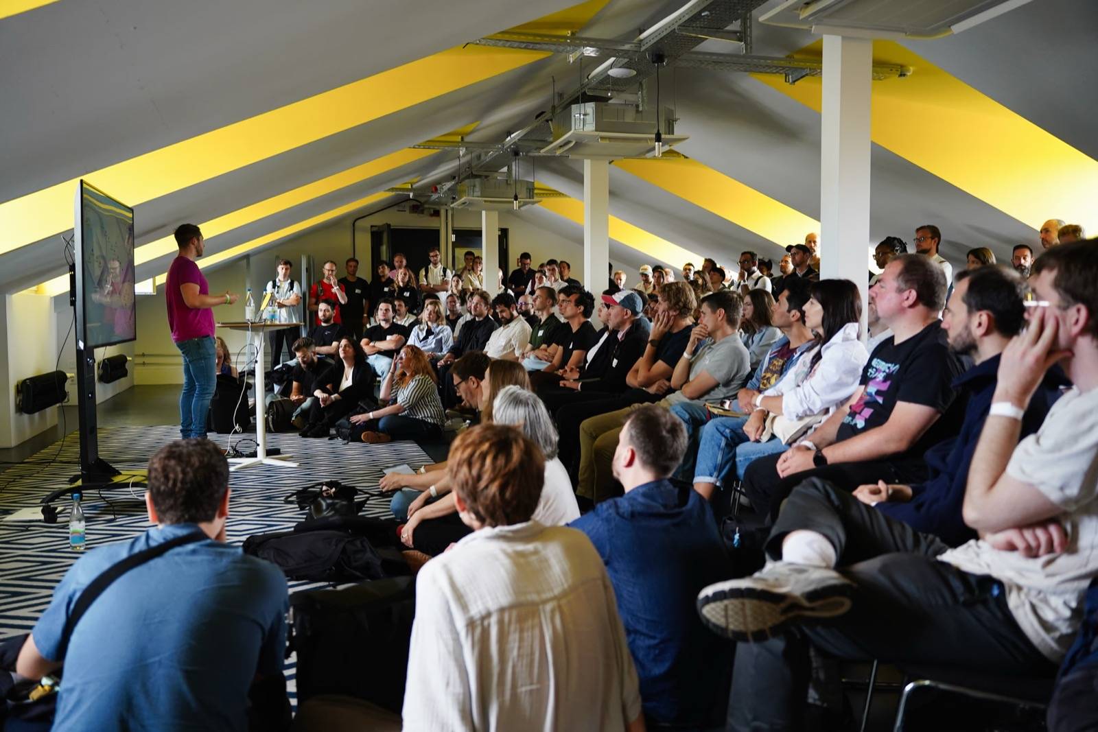 A buildersklub meetup in full swing